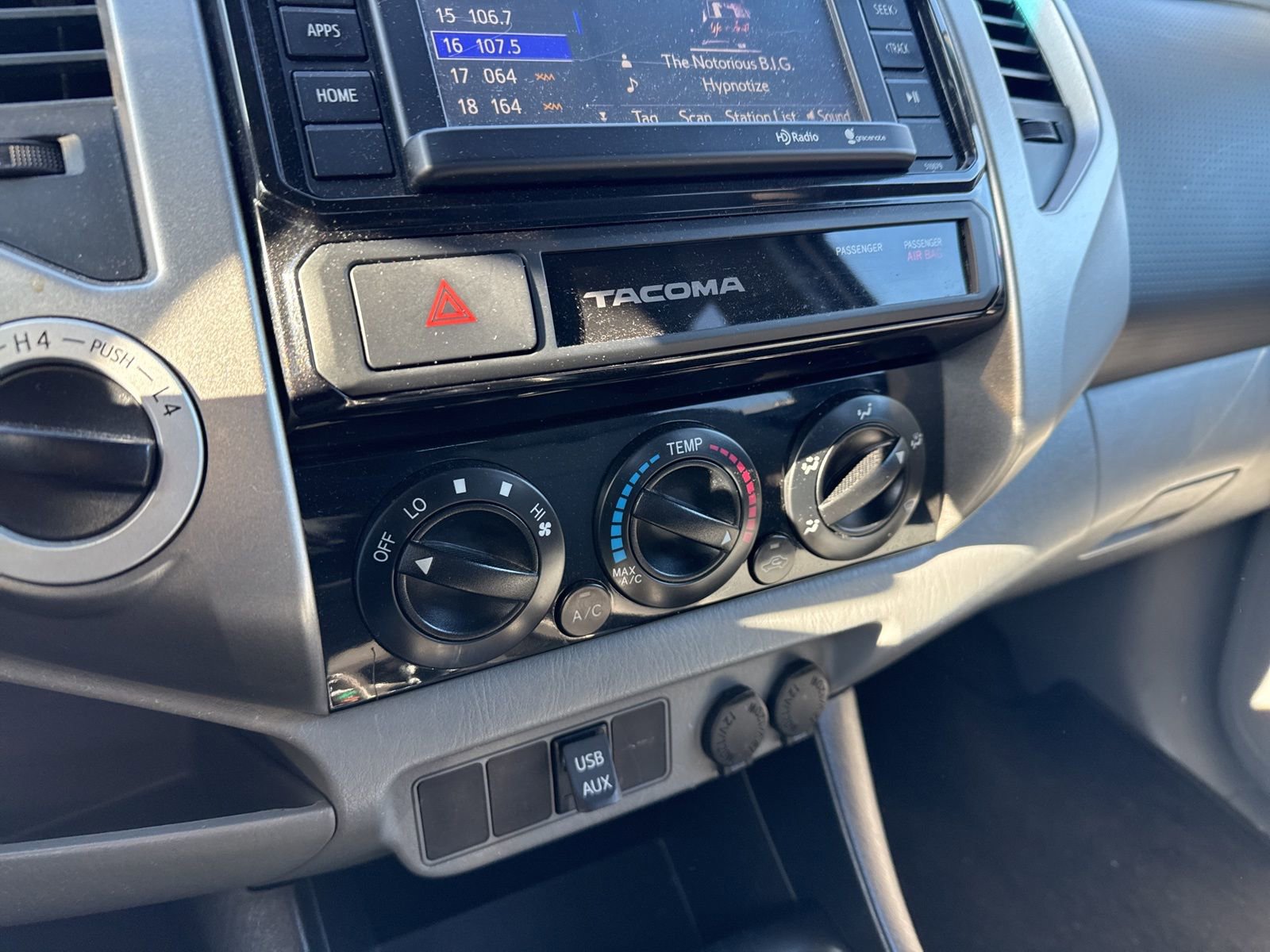 Used 2015 Toyota Tacoma 4x4 Double Cab image 23