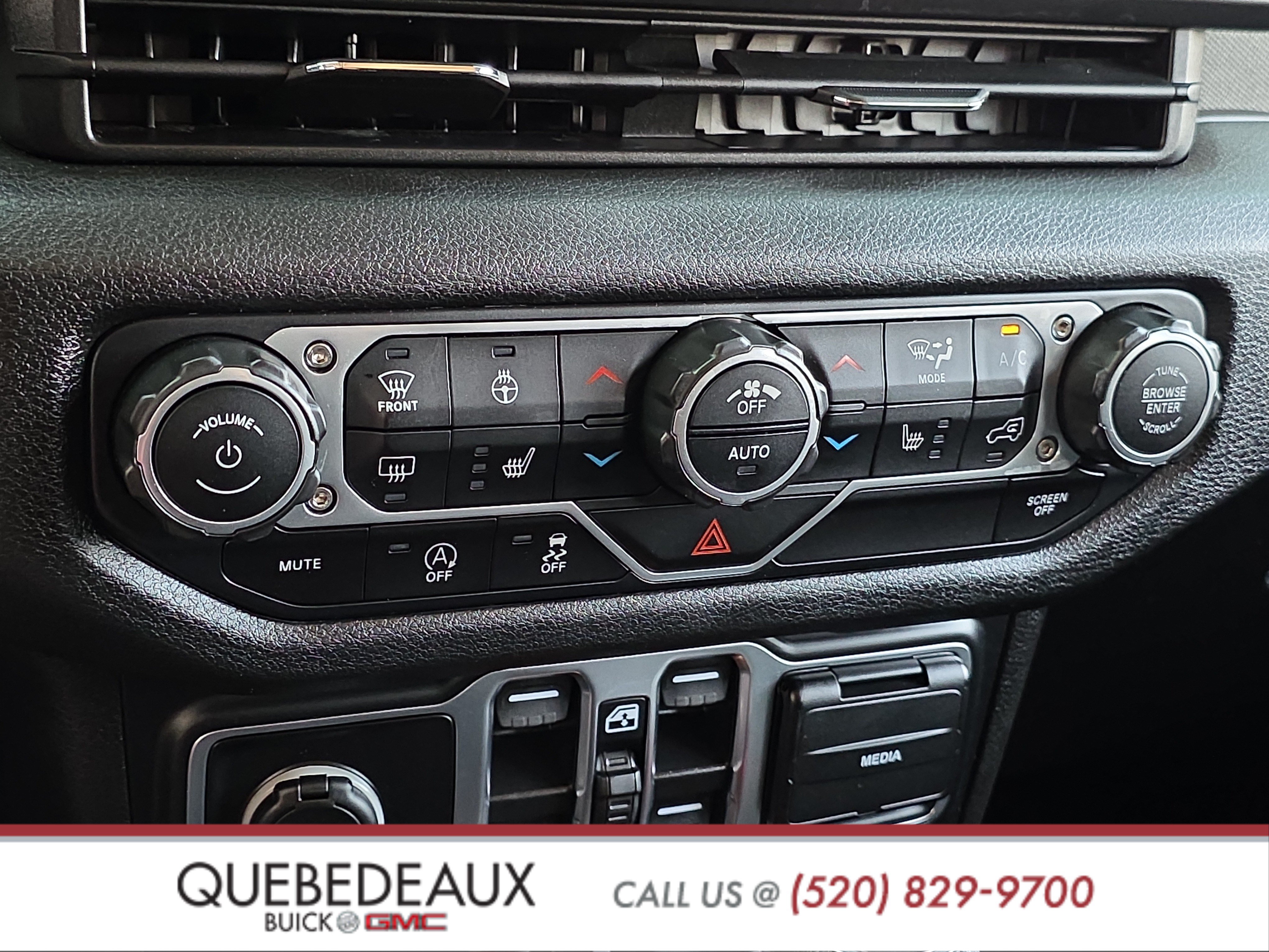 Used 2025 Jeep Wrangler Unlimited Sport AWD/4WD image 19