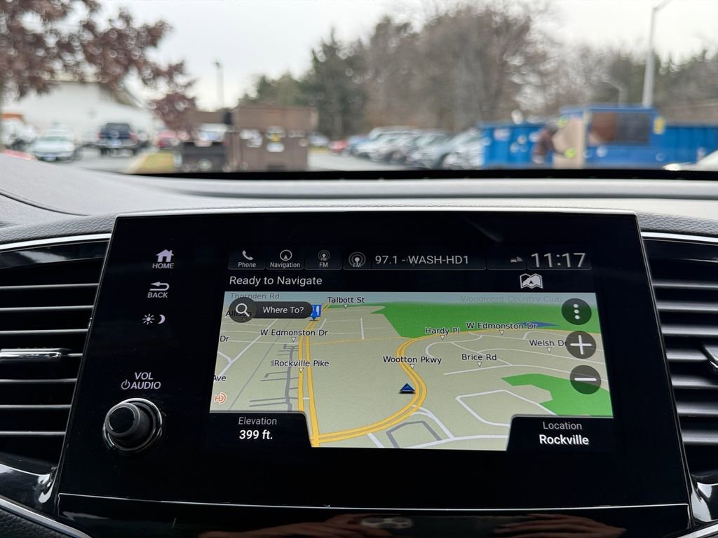 Used 2021 Honda Pilot Touring image 16