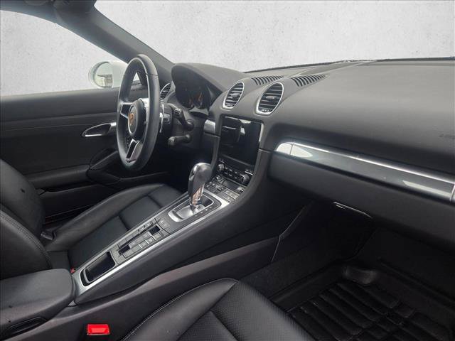 Used 2025 Porsche 718 Boxster RWD image 15