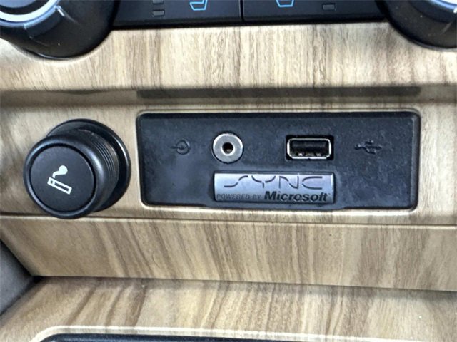 Used 2011 Ford F150 Lariat w/ Lariat Chrome Pkg image 24