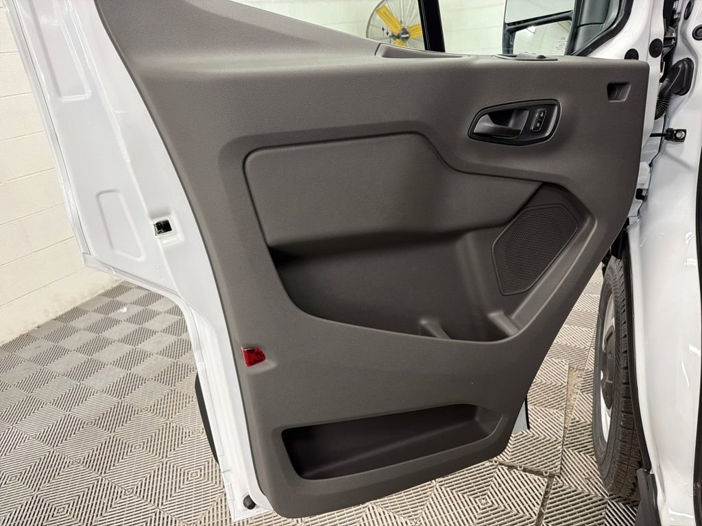 New 2026 Ford Transit 250 148 Medium Roof image 15