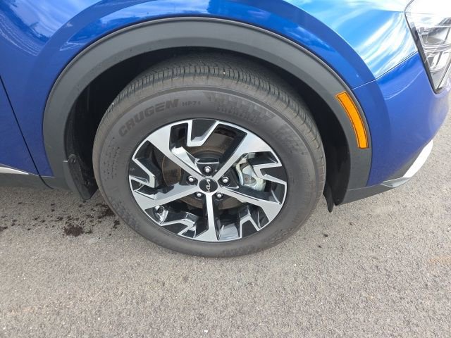 Used 2025 Kia Sportage EX image 5