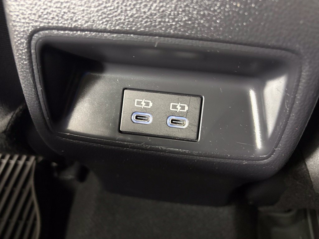 Used 2025 Toyota Corolla LE FWD image 30