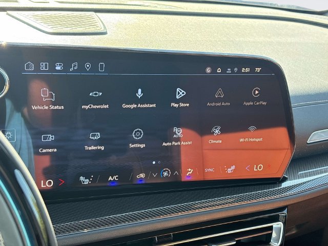 New 2027 Chevrolet Traverse Z71 w/ Enhanced Driving Package AWD/4WD image 32