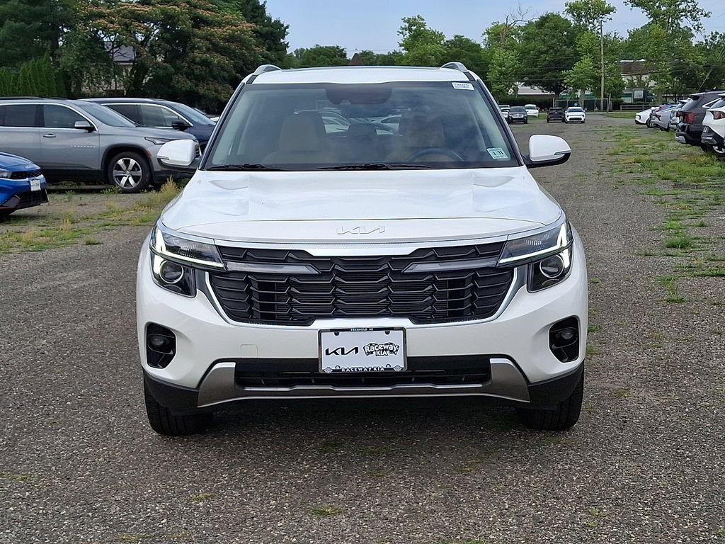 Certified 2026 Kia Seltos EX w/ EX Sunroof Package AWD/4WD image 2