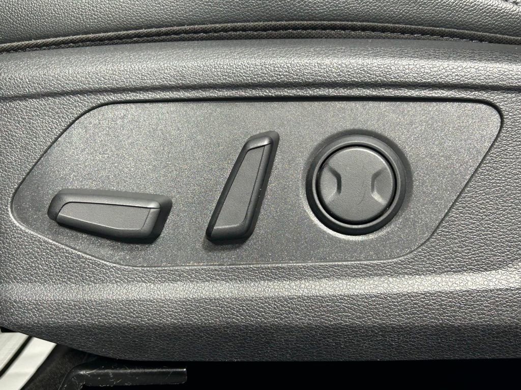 Used 2024 Kia Sportage EX image 31