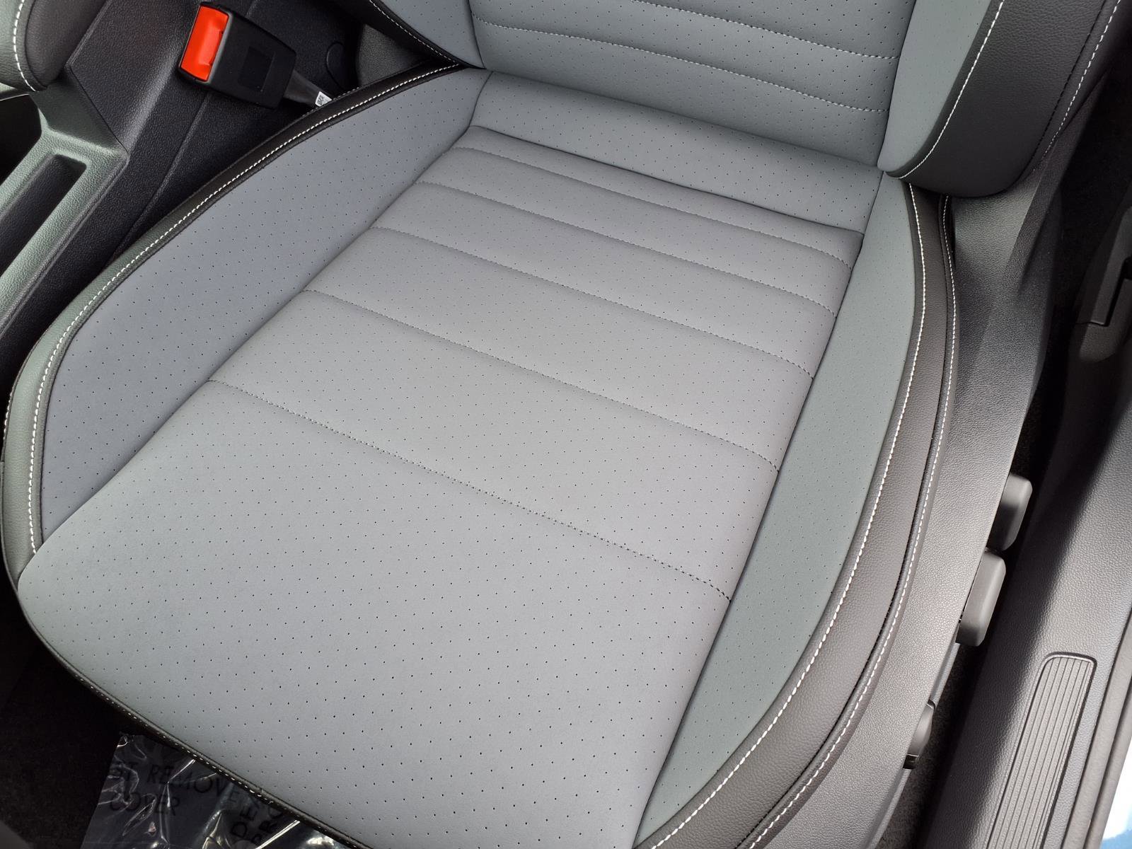 New 2026 Volkswagen Jetta SE image 9