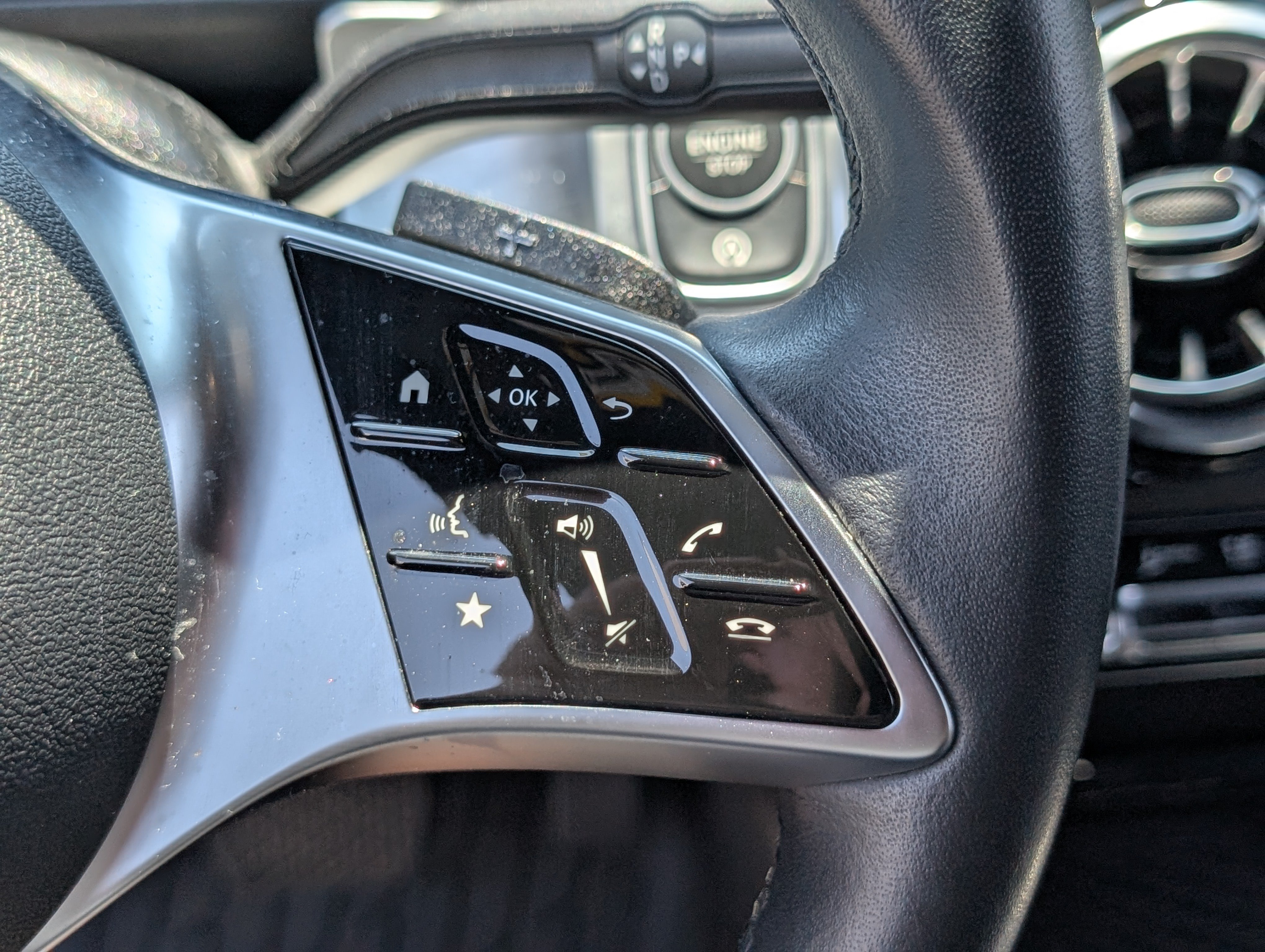 Used 2024 Mercedes-Benz GLB 250 4MATIC image 22