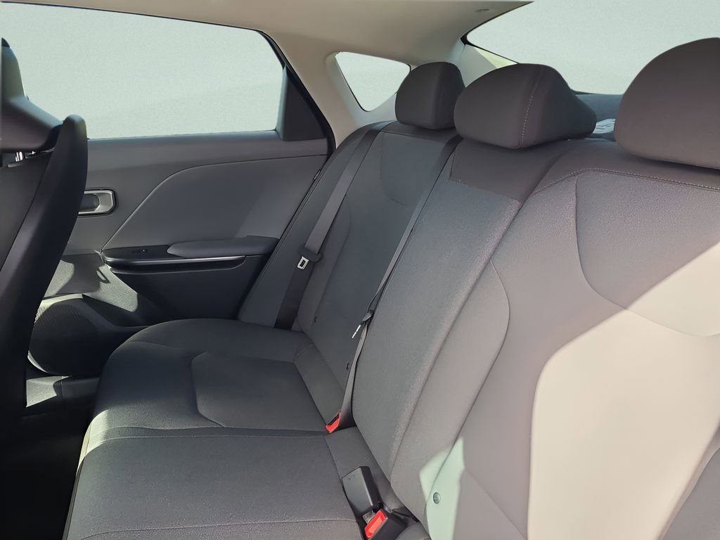 New 2025 Kia K4 FWD image 14