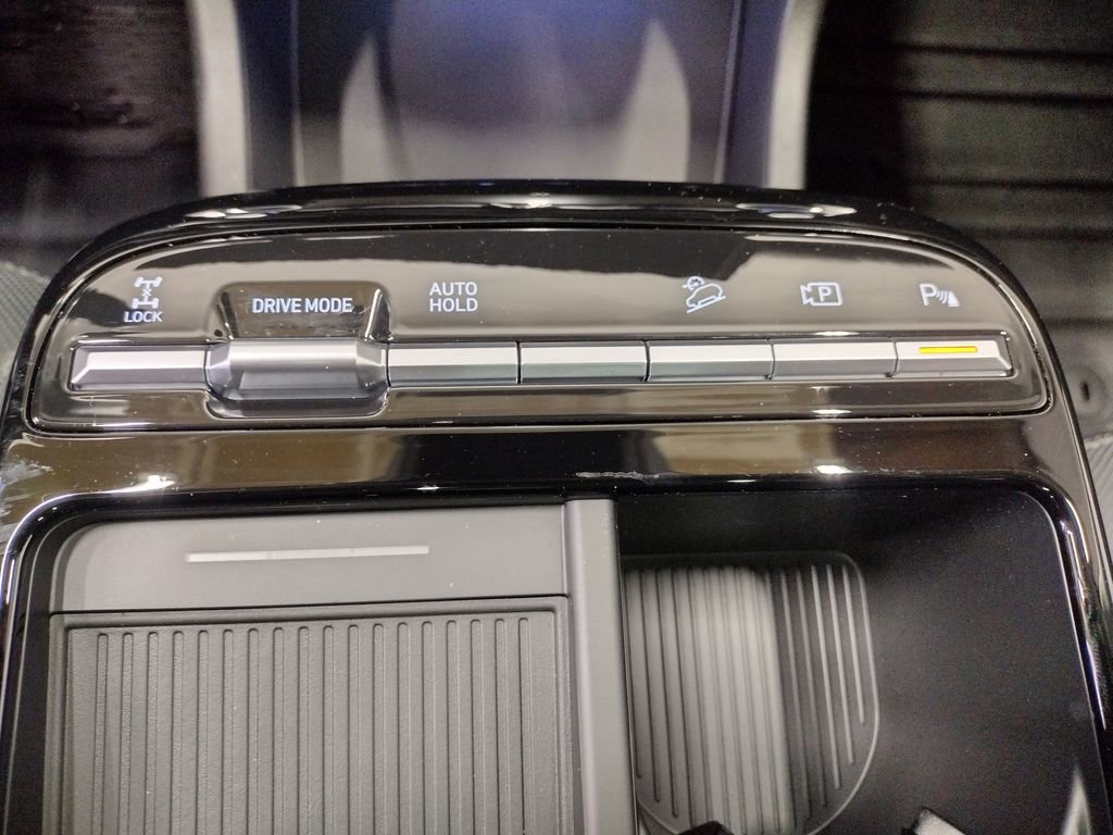 Certified 2025 Hyundai Tucson Limited image 39