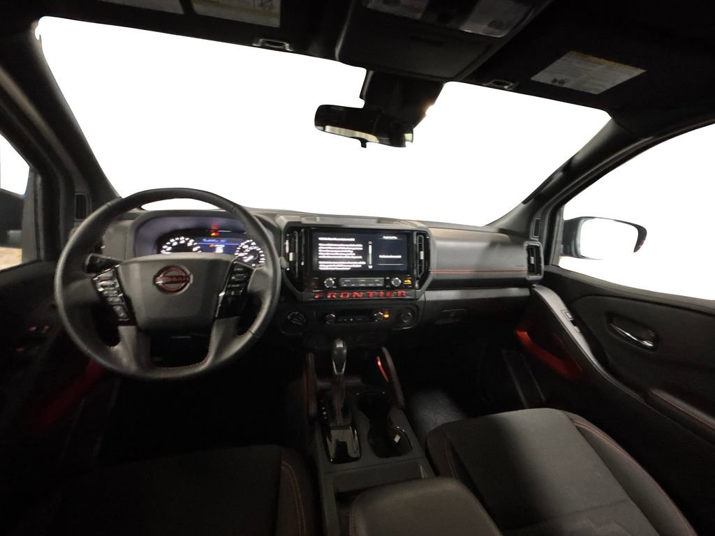 Certified 2025 Nissan Frontier PRO-4X image 17