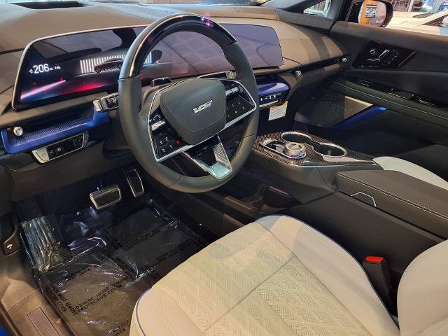 New 2027 Cadillac Optiq V w/ Deep Ocean Design Edition AWD/4WD image 13