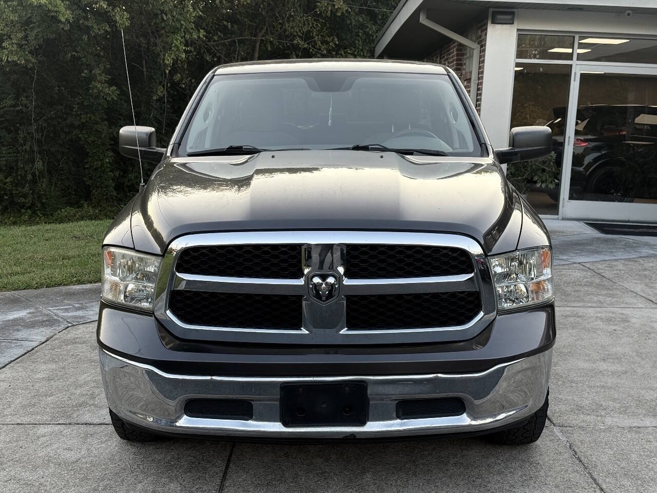 Used 2017 RAM 1500 Classic SLT AWD/4WD image 9