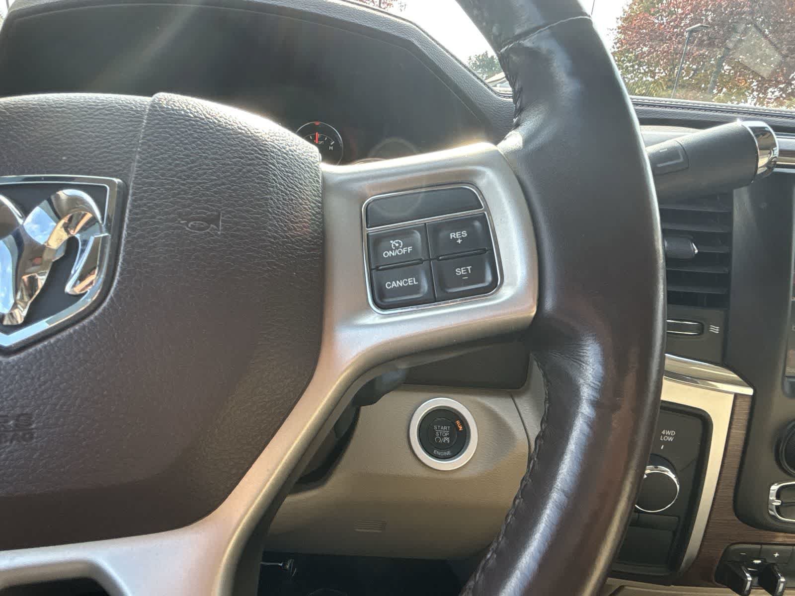Used 2014 RAM 3500 Laramie w/ Convenience Group AWD/4WD image 15