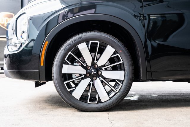 New 2025 Mitsubishi Outlander AWD image 7