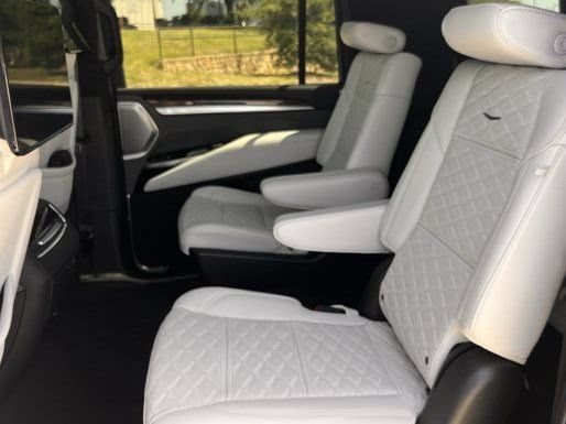 New 2026 Cadillac Escalade ESV Platinum Luxury AWD/4WD image 27