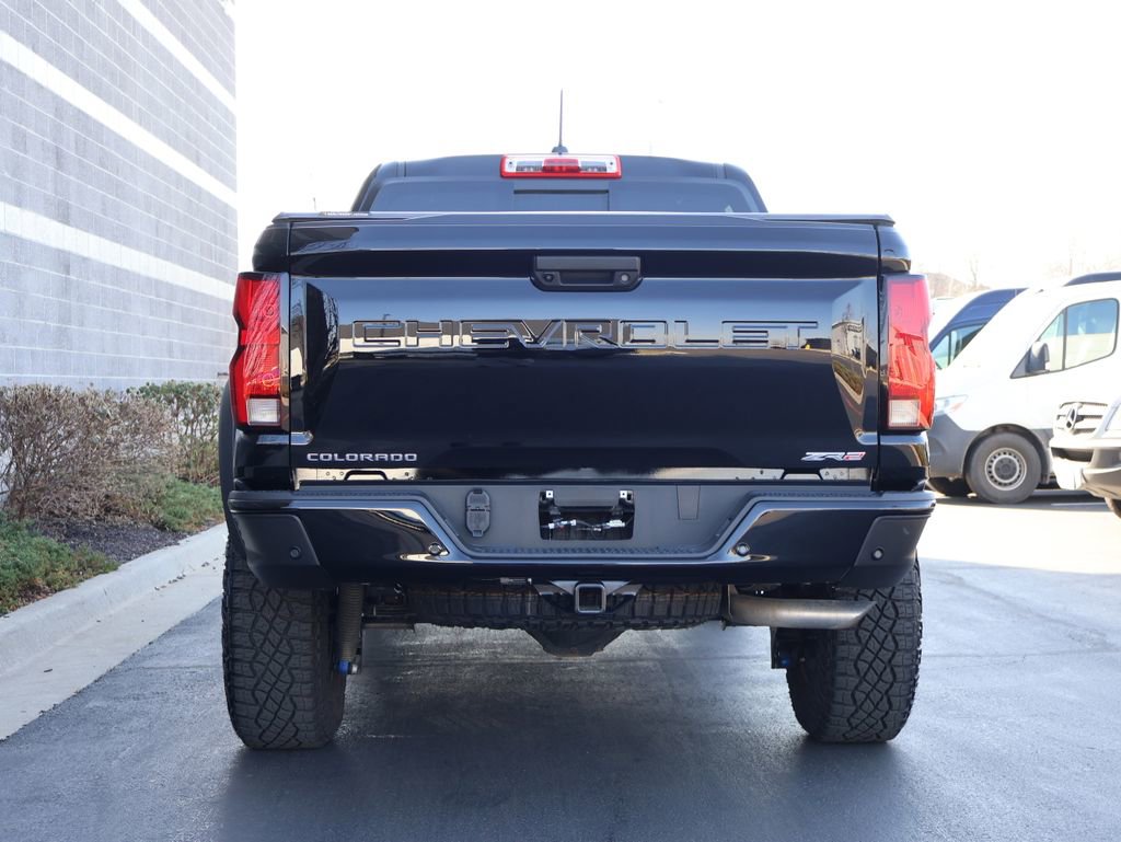 Used 2024 Chevrolet Colorado ZR2 w/ ZR2 Convenience Package III image 6
