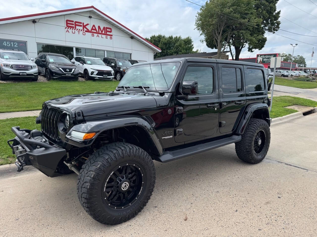 Used 2021 Jeep Wrangler Unlimited Sahara image 1