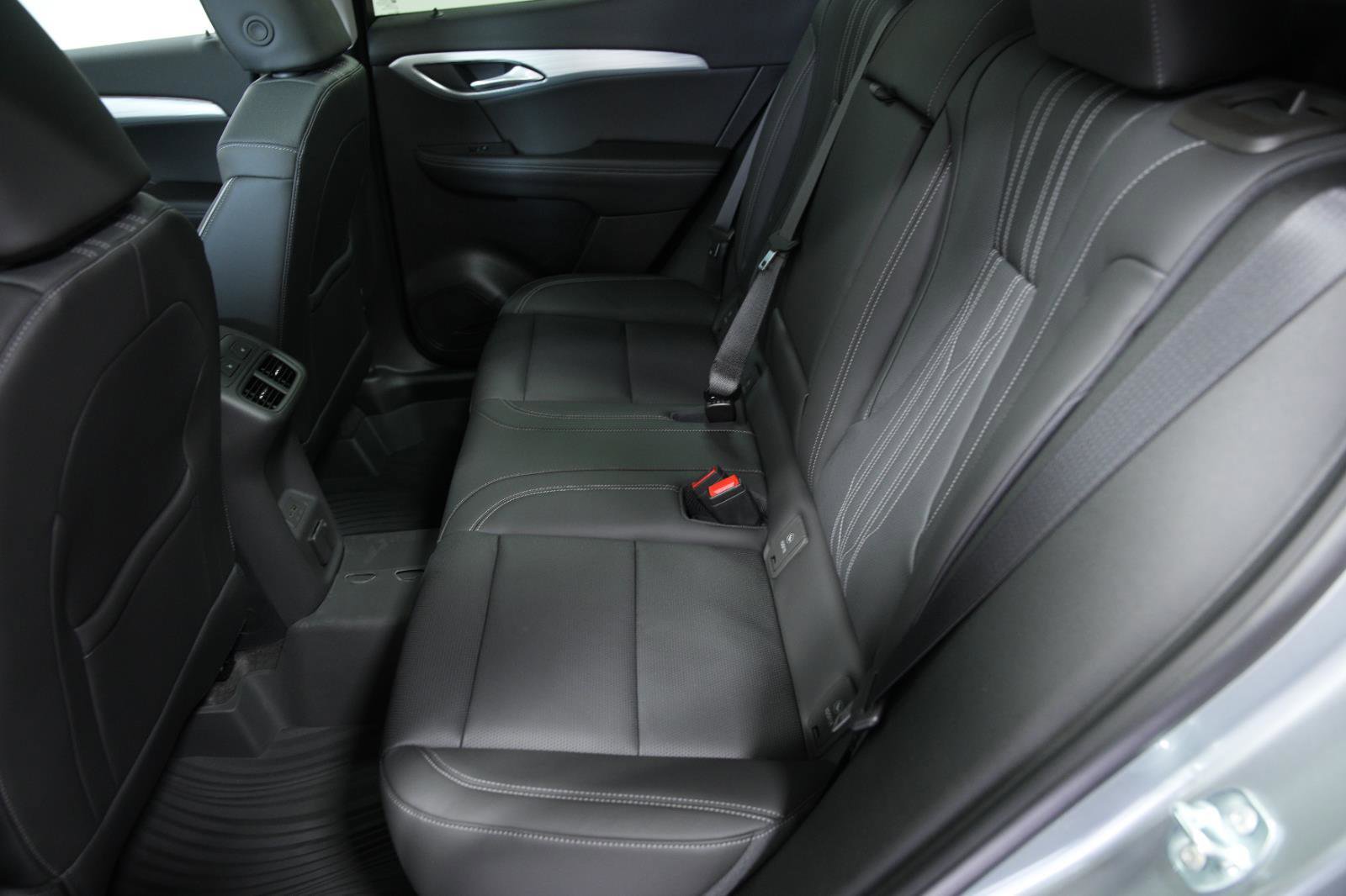 New 2026 Buick Envision Avenir image 19