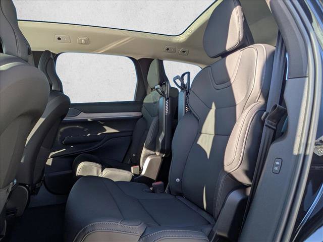 New 2025 Volvo EX90 Ultra image 17