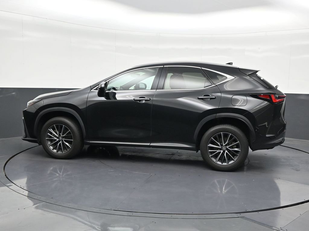 Used 2023 Lexus NX 250 FWD w/ Towing Package (2000 Lbs) image 2