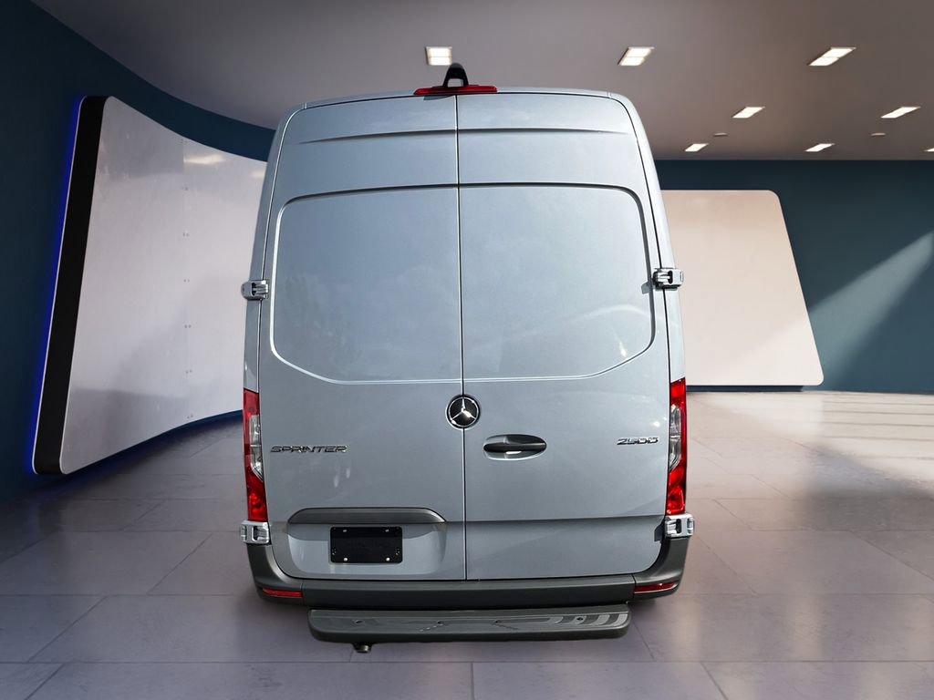 New 2025 Mercedes-Benz Sprinter 2500 image 3