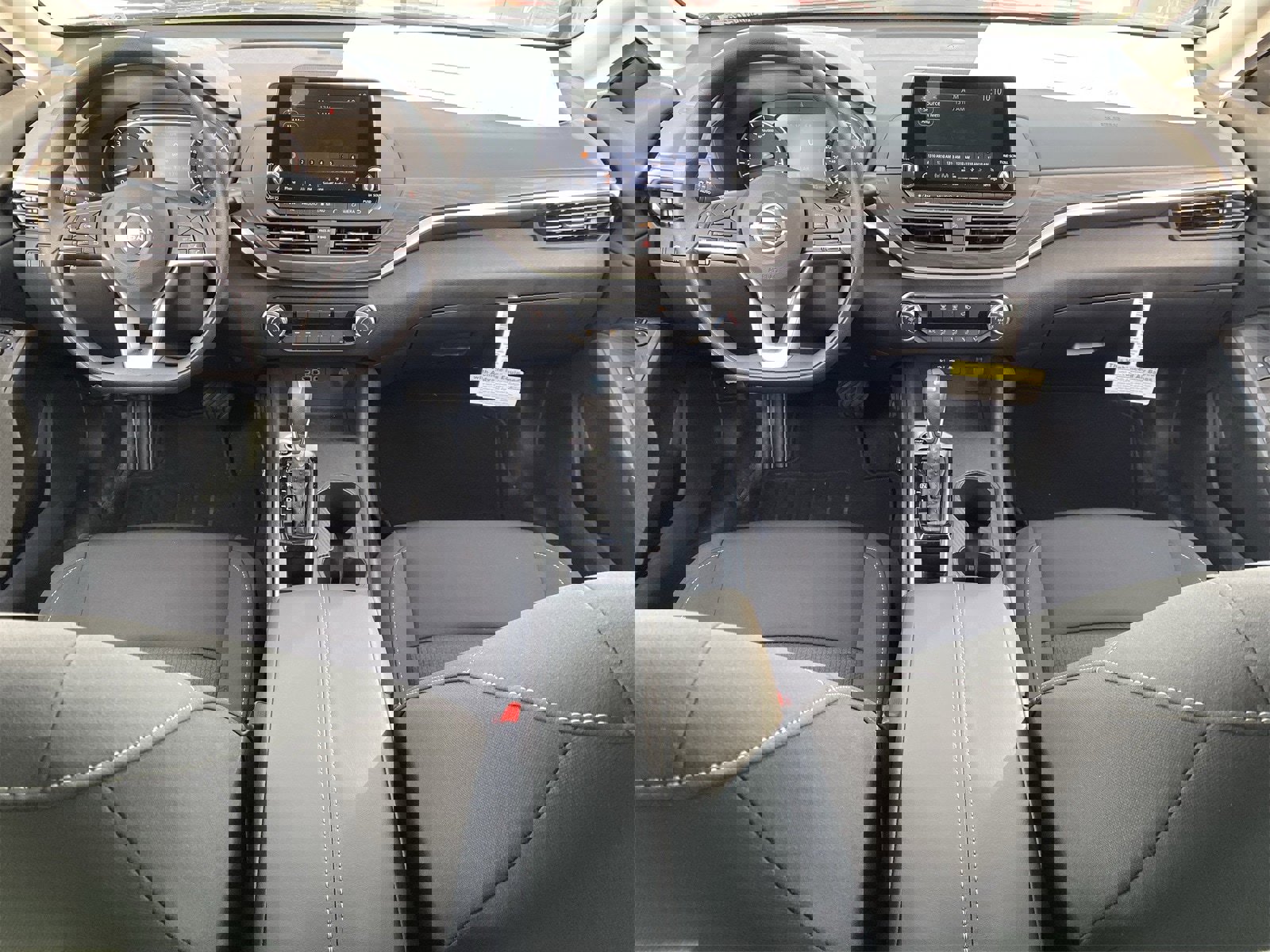 New 2025 Nissan Altima 2.5 SV image 16