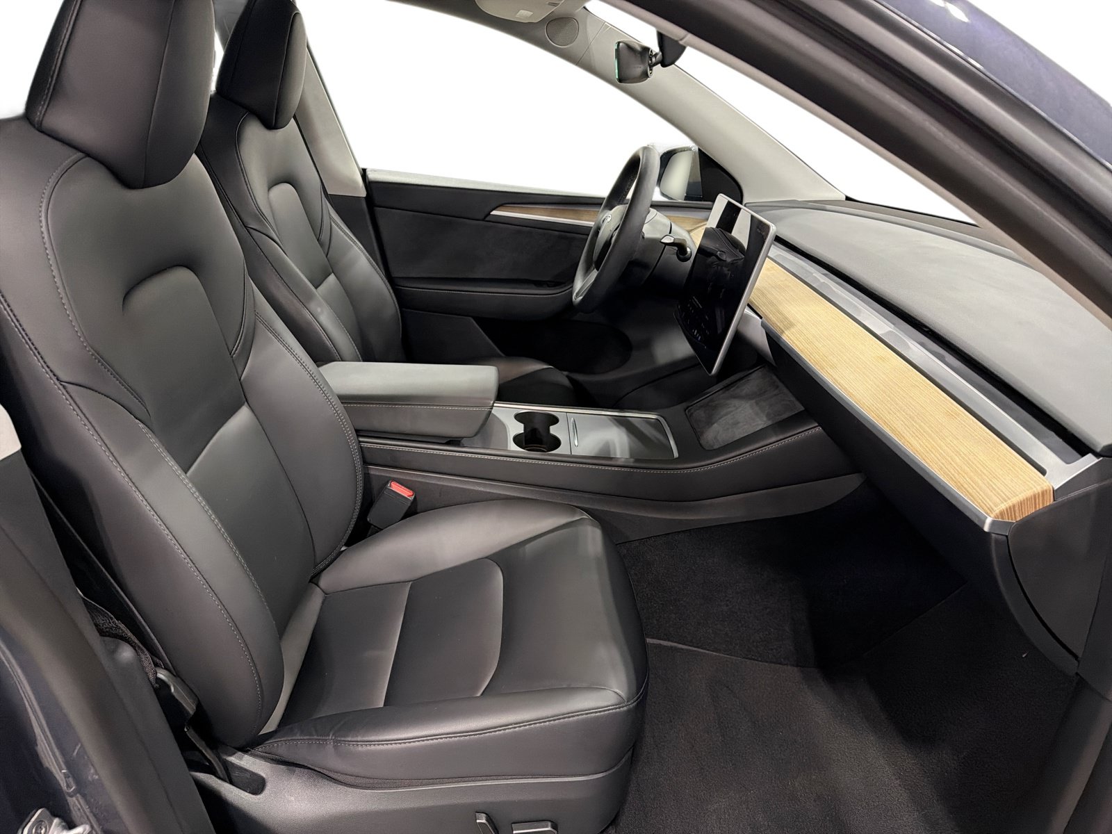 Certified 2023 Tesla Model Y Long Range AWD/4WD image 13