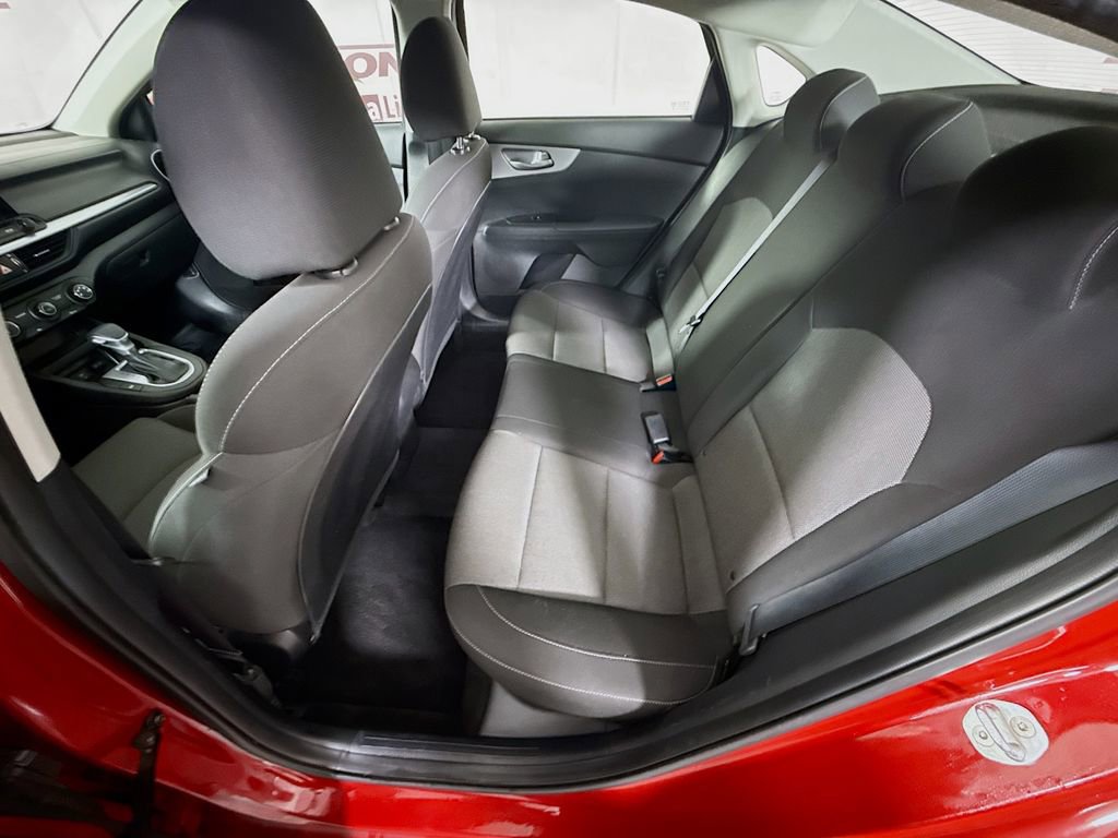 Used 2022 Kia Forte LXS FWD image 25