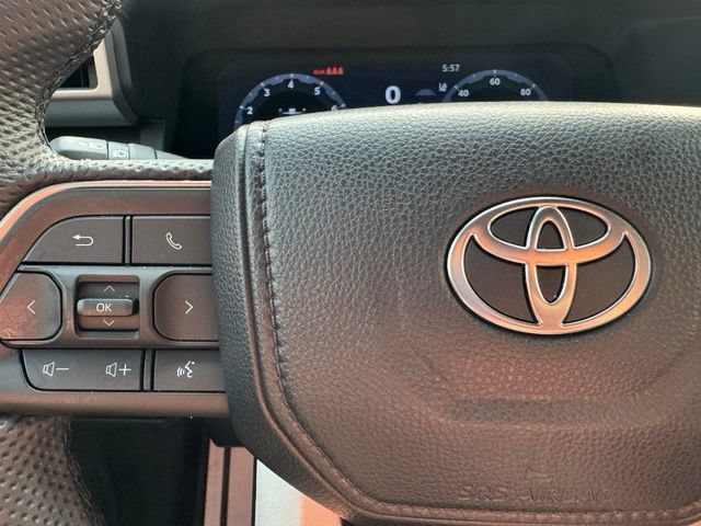 Used 2024 Toyota Tacoma TRD Sport AWD/4WD image 27