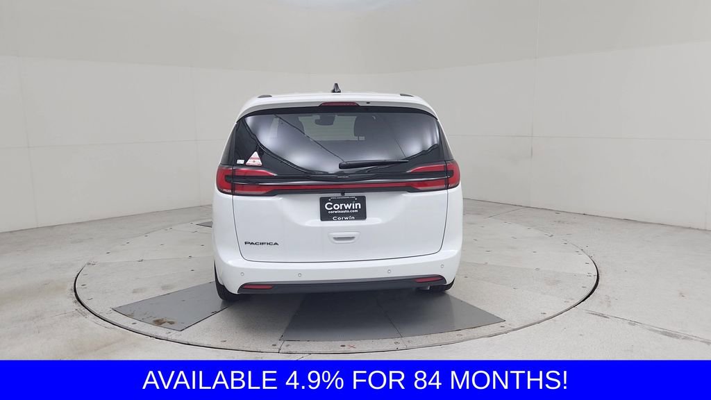New 2026 Chrysler Pacifica Select image 12