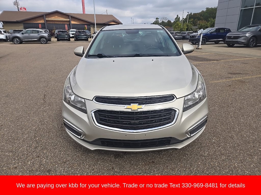 Used 2015 Chevrolet Cruze LT FWD image 2