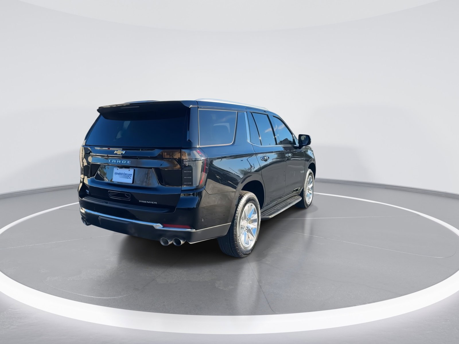 Used 2025 Chevrolet Tahoe Premier image 9