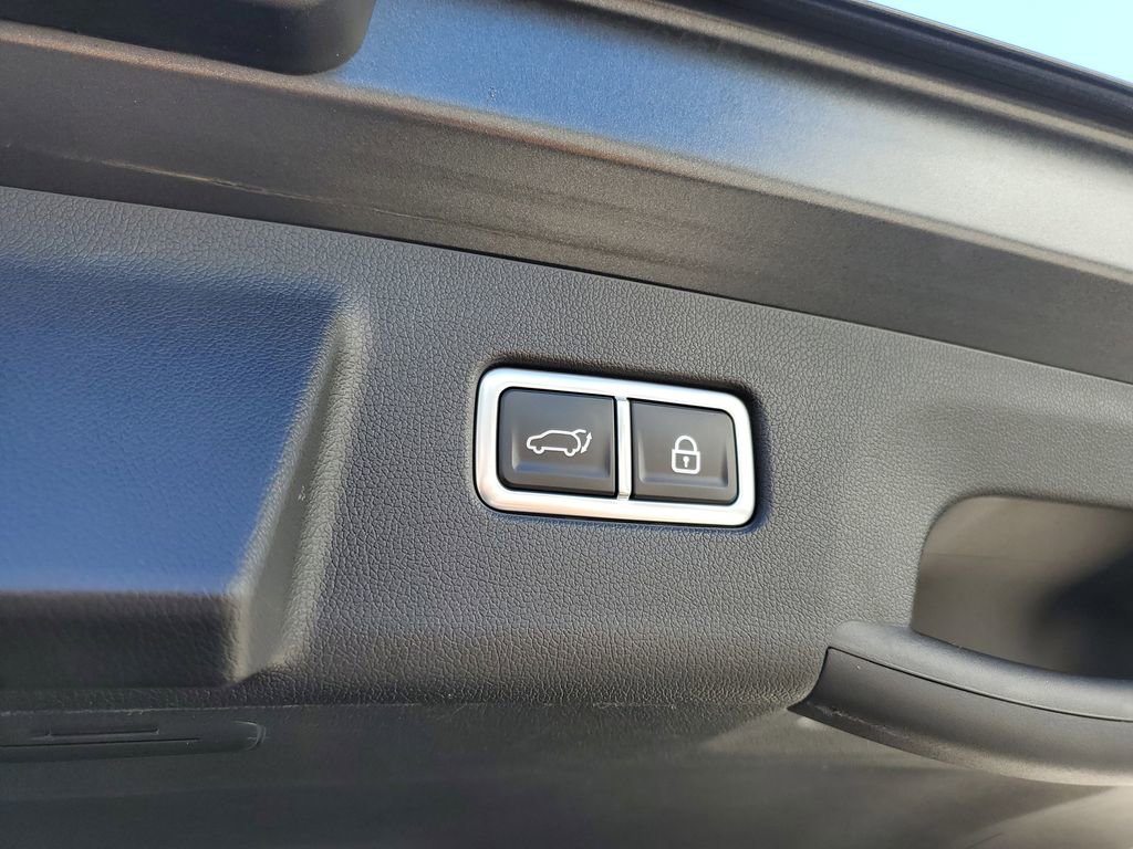 Certified 2023 Kia Sorento EX w/ Panoramic Sunroof Package image 9