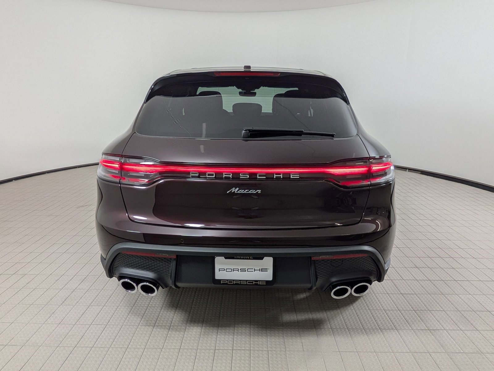 New 2026 Porsche Macan AWD/4WD image 10