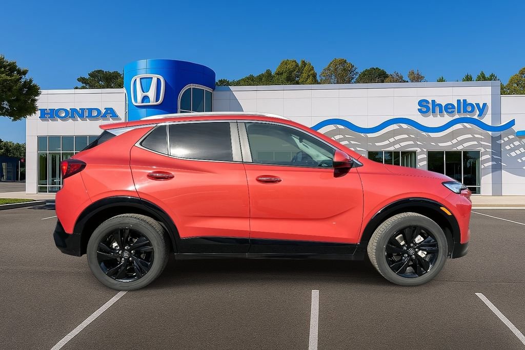 Used 2024 Buick Encore GX Sport Touring image 9