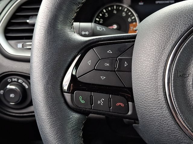 Used 2021 Jeep Renegade Latitude AWD/4WD image 20