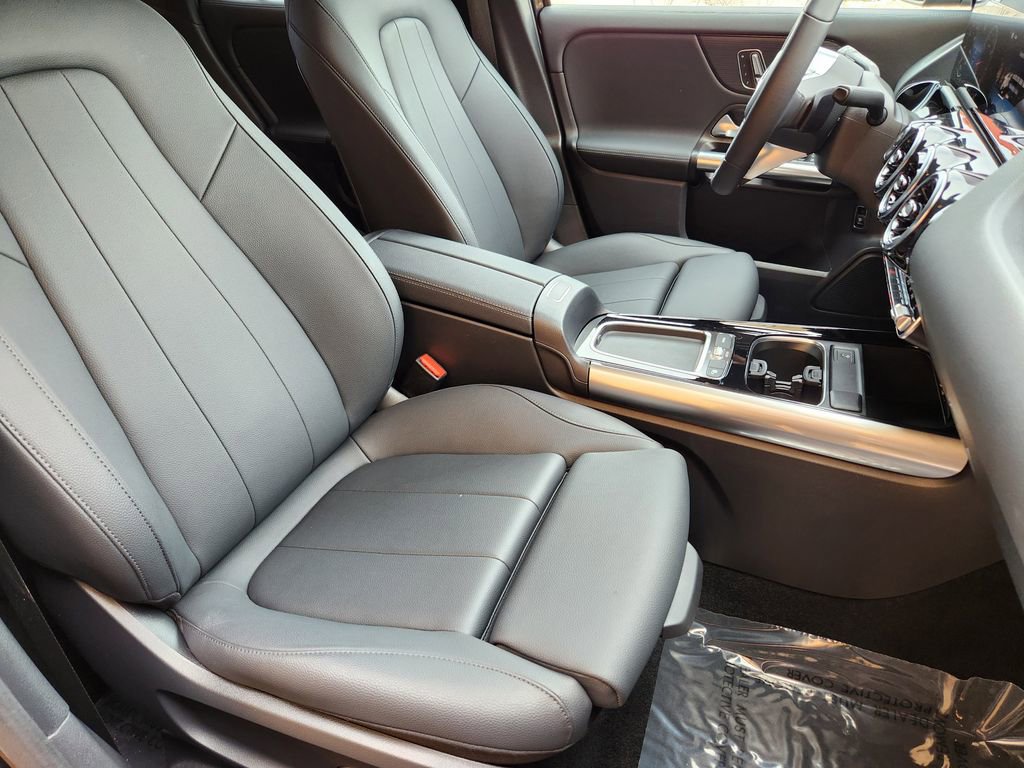 Certified 2026 Mercedes-Benz GLA 250 4MATIC image 13