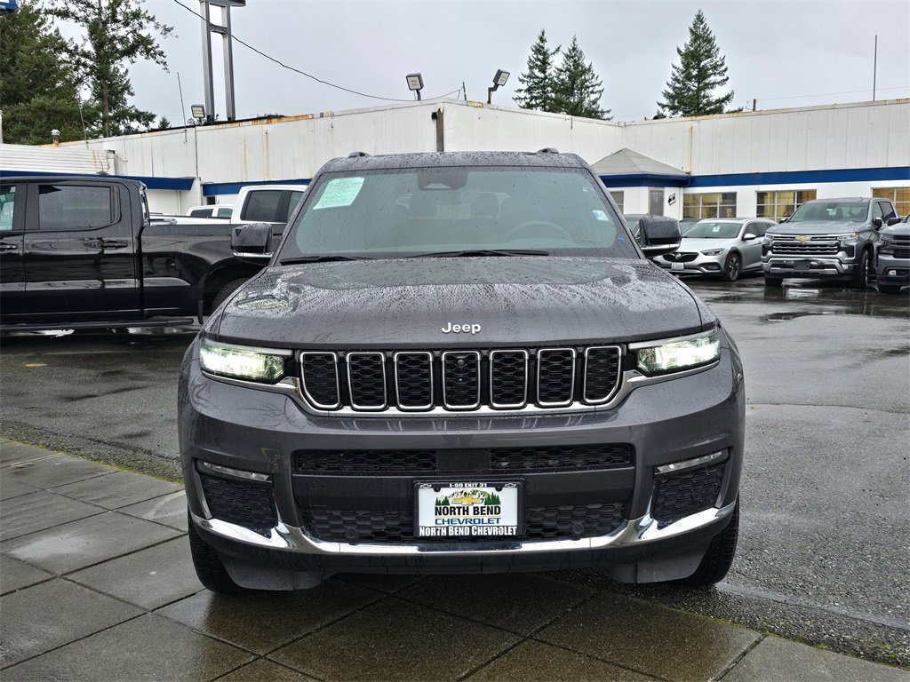 Used 2024 Jeep Grand Cherokee L Limited w/ Luxury Tech Group II image 3