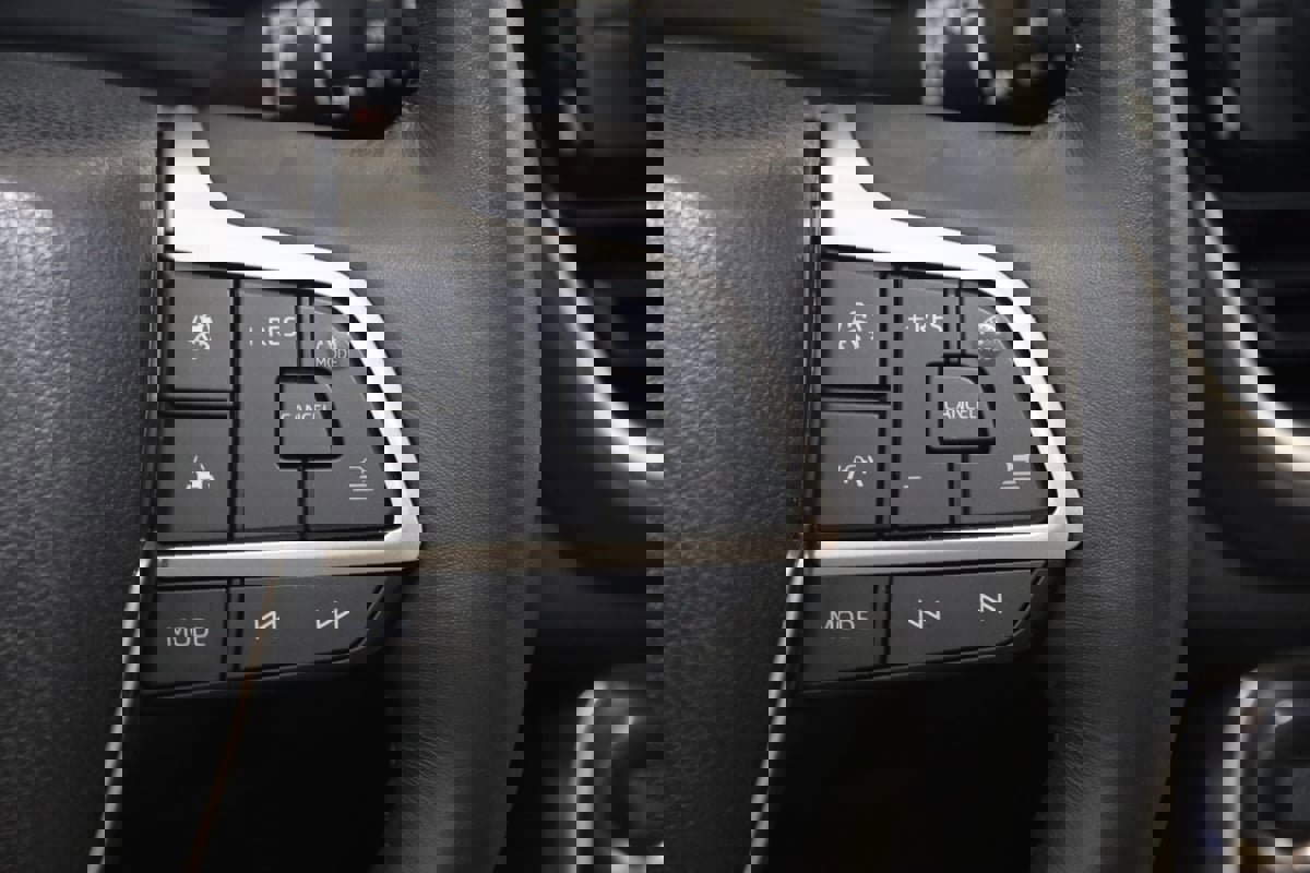 Used 2024 Toyota Grand Highlander XLE image 33