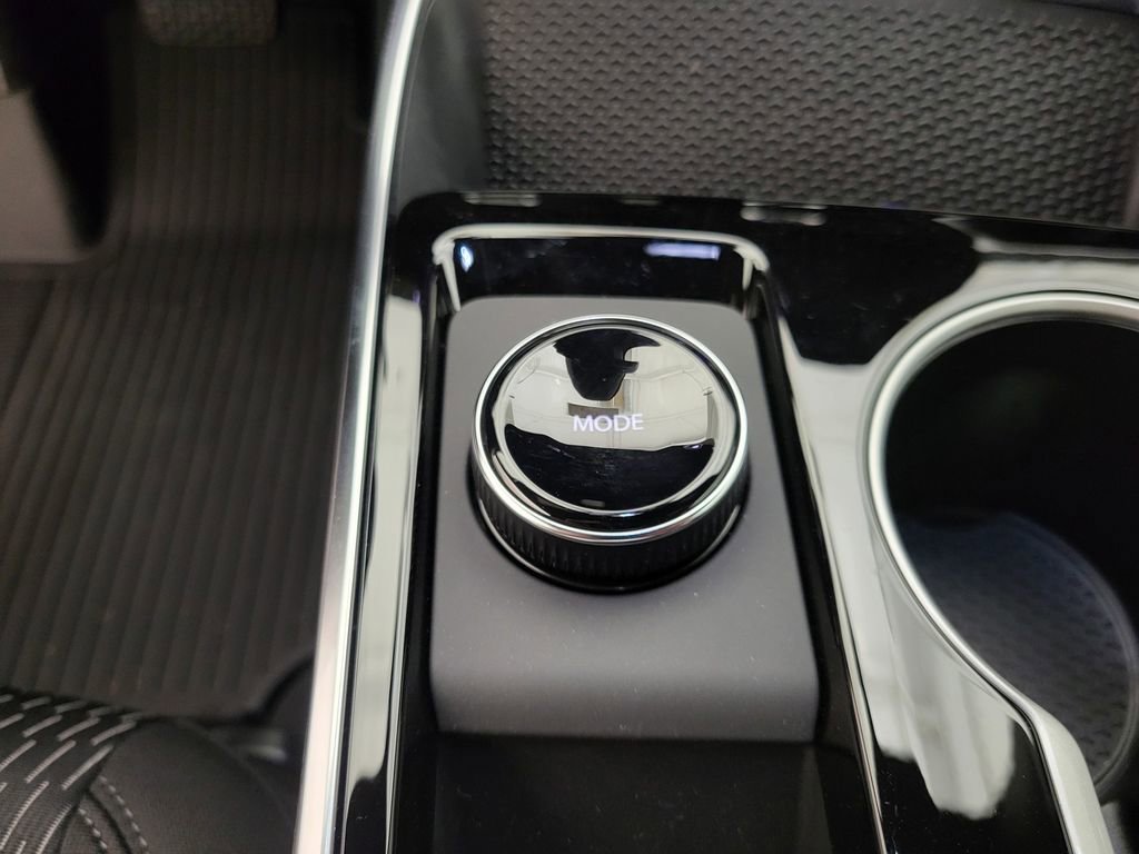 New 2026 Chevrolet Equinox LT w/ Midnight Edition FWD image 5