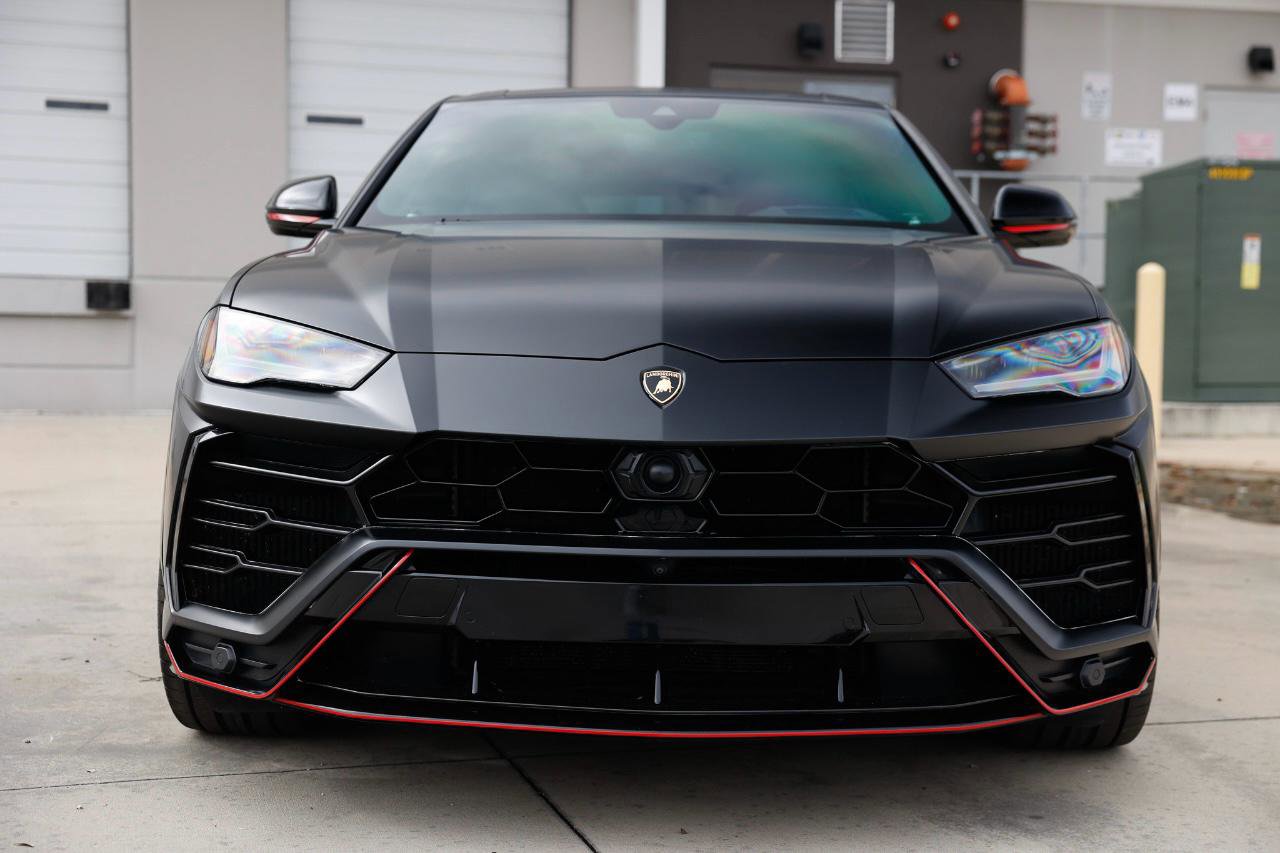 Used 2020 Lamborghini Urus image 19