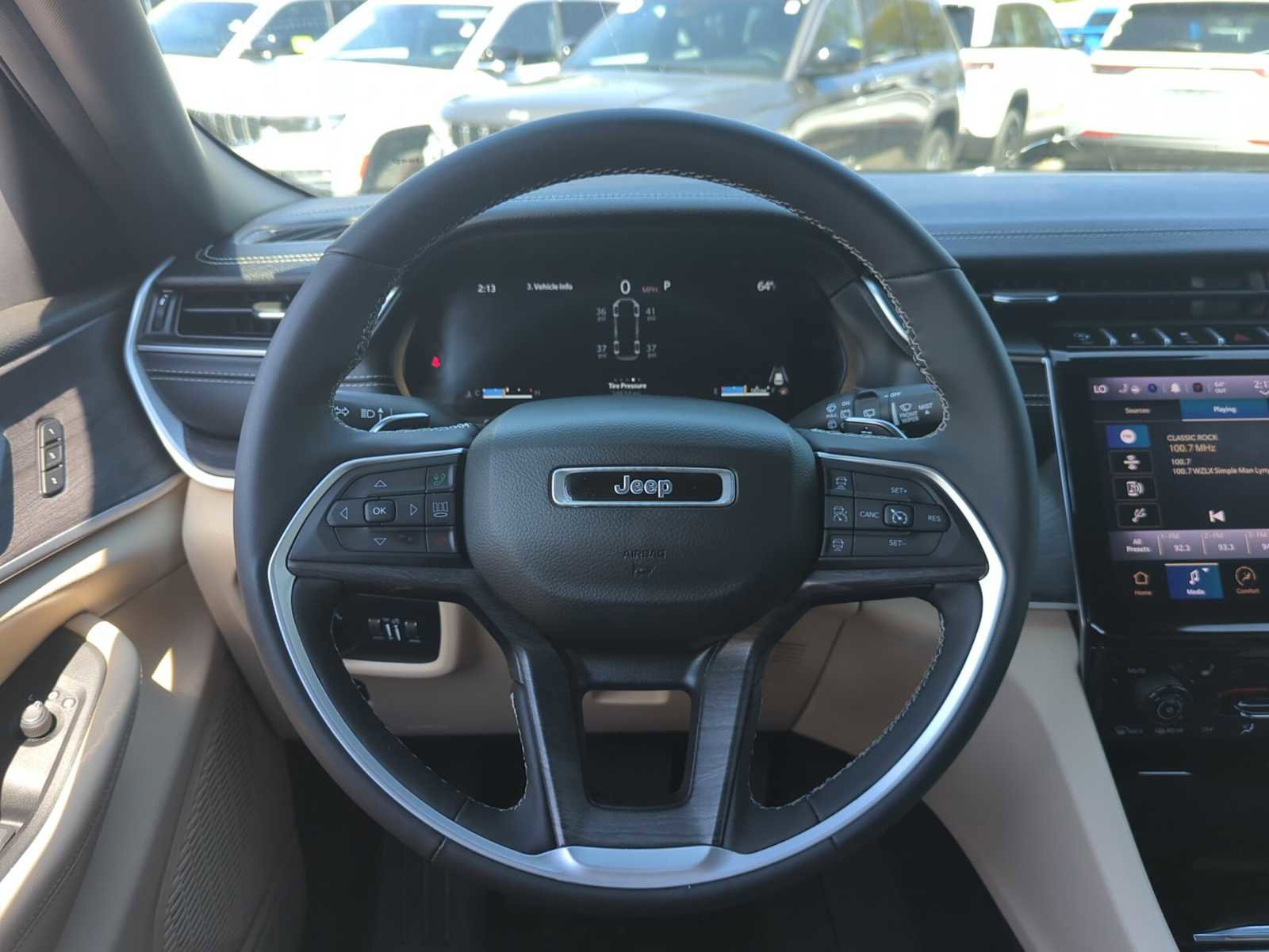 Used 2024 Jeep Grand Cherokee L Limited w/ Black Appearance Package AWD/4WD image 16