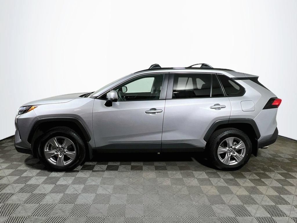 Certified 2025 Toyota RAV4 XLE AWD/4WD image 4