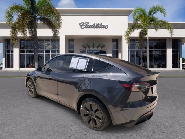 Used 2024 Tesla Model Y Long Range AWD/4WD image 10