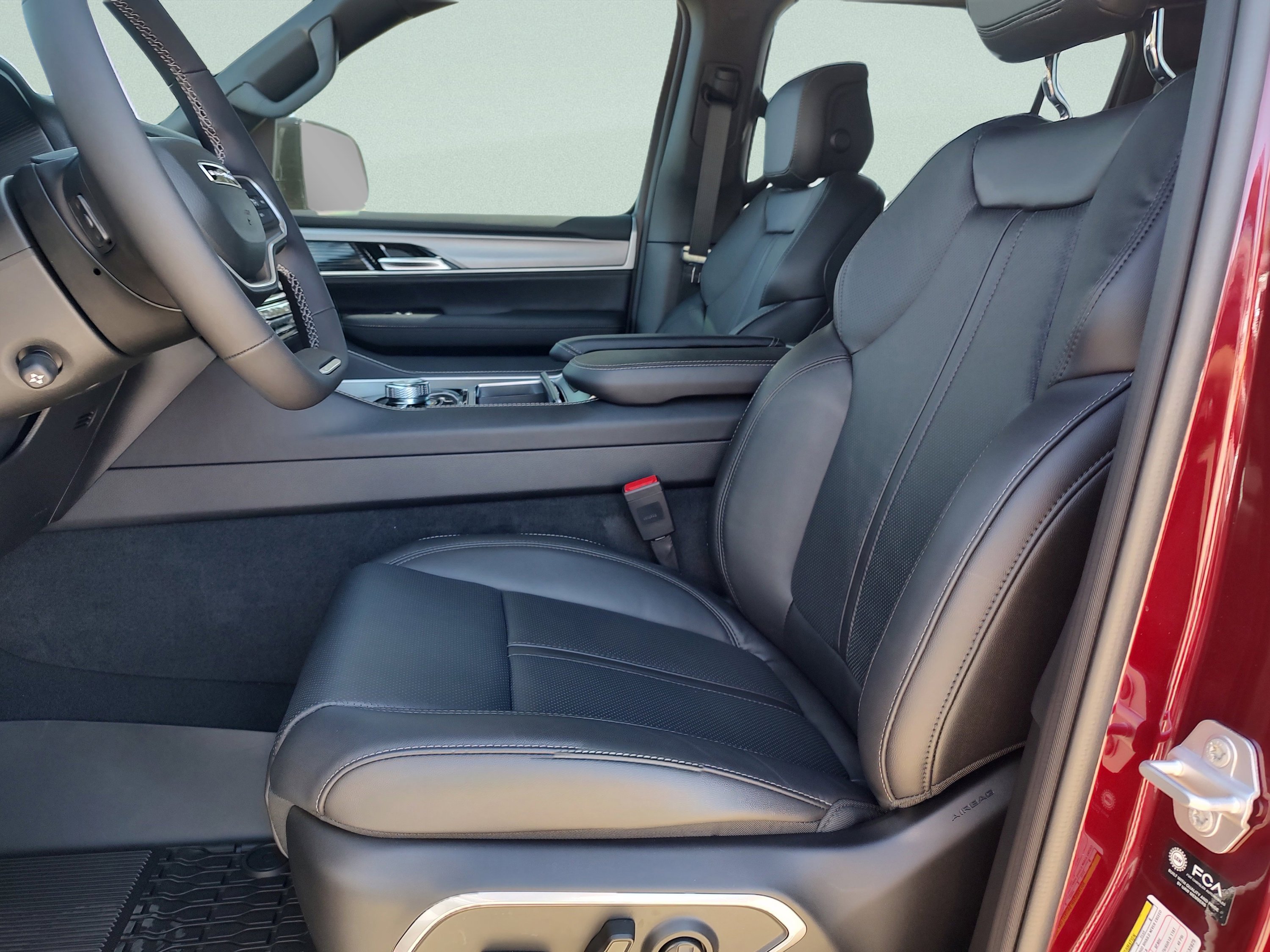 New 2025 Jeep Wagoneer 4WD image 27