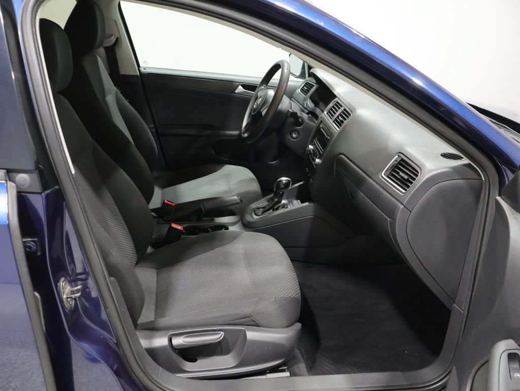 Used 2013 Volkswagen Jetta S FWD image 21