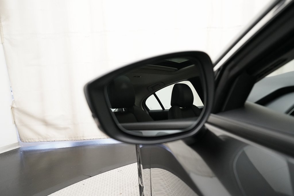 Used 2025 MAZDA MAZDA3 2.5 Turbo Sedan w/Premium Plus image 24