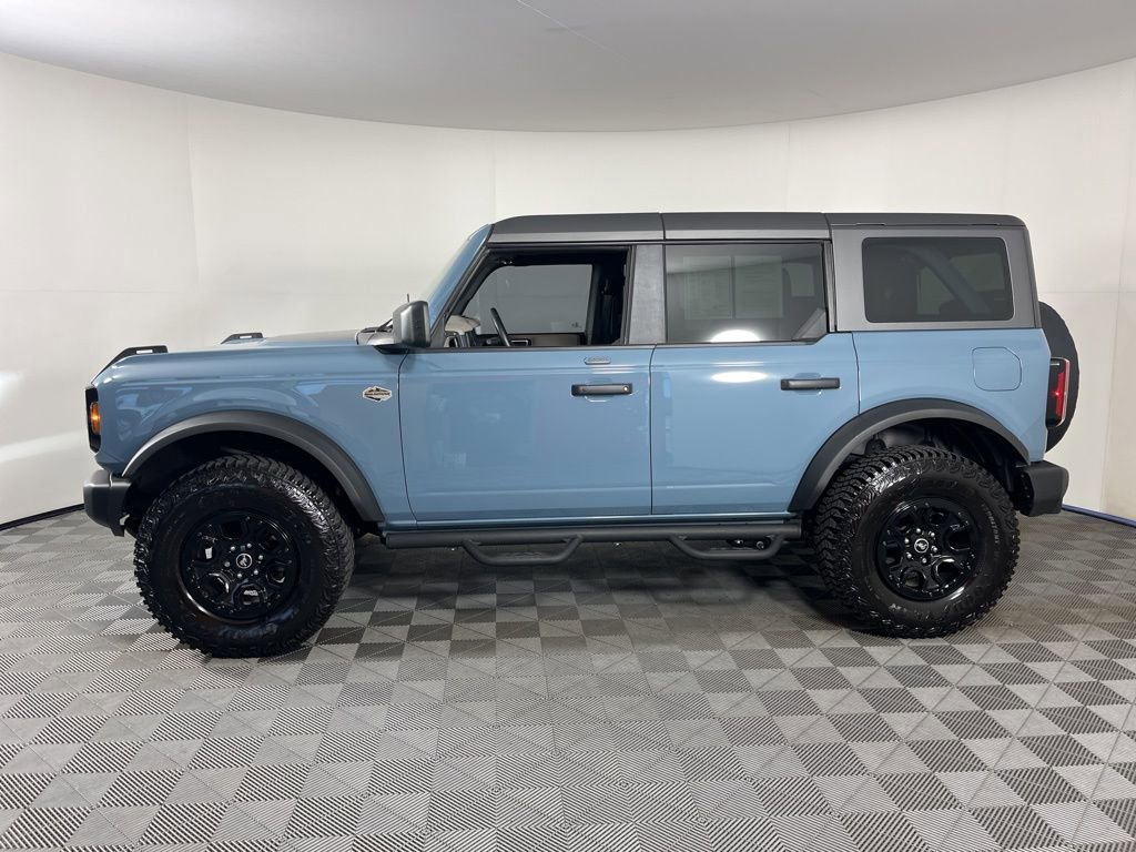 Used 2023 Ford Bronco Wildtrak image 2